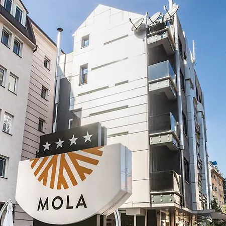Mola 4*